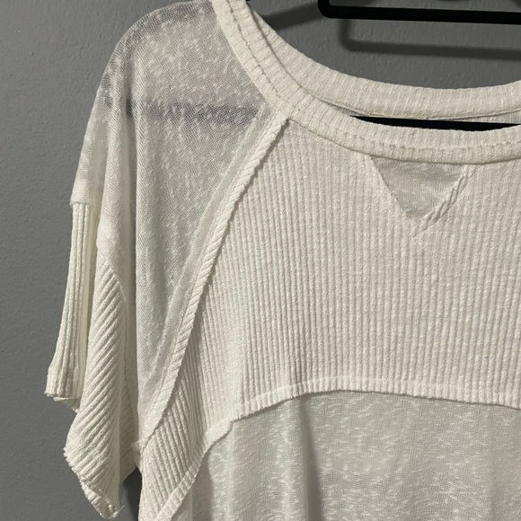 NWOT POL Fringe Hem Semi Sheer White Top. Size Small - Picture 3 of 6